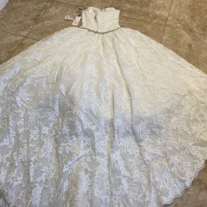 Brand New Designer Wedding Dress